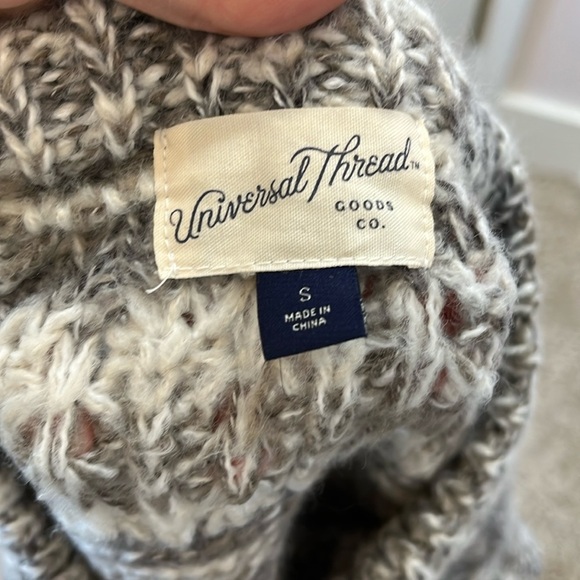 Universal Thread Thick Knit Fair Isle Sweater - Size Small - Picture 6 of 8